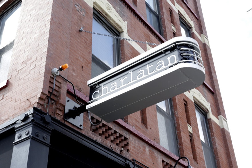 More Photos Of 1329 W Chicago Ave, Chicago Apartments For Lease