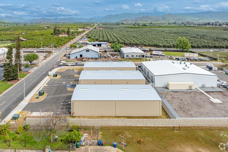 More Photos Of 136,146,156 S Blair Rd, Woodlake Industrial For Lease