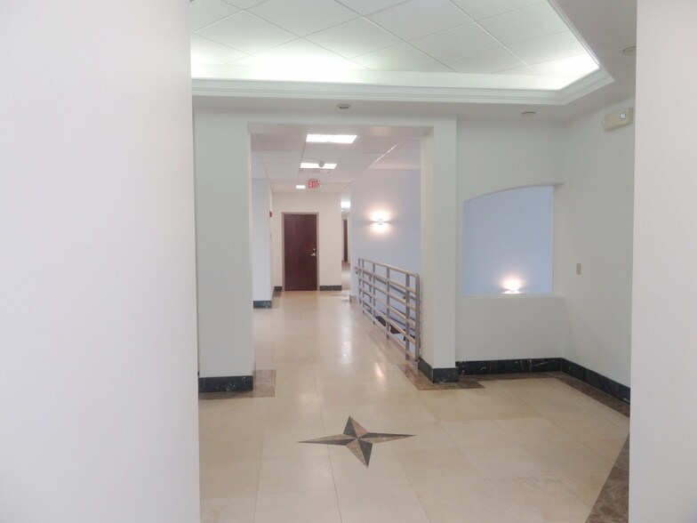 More Photos Of 1501 Corporate Dr, Boynton Beach Office For Lease