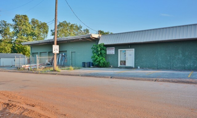 More Photos Of 2320 N Memorial Pky, Huntsville General Retail For Sale
