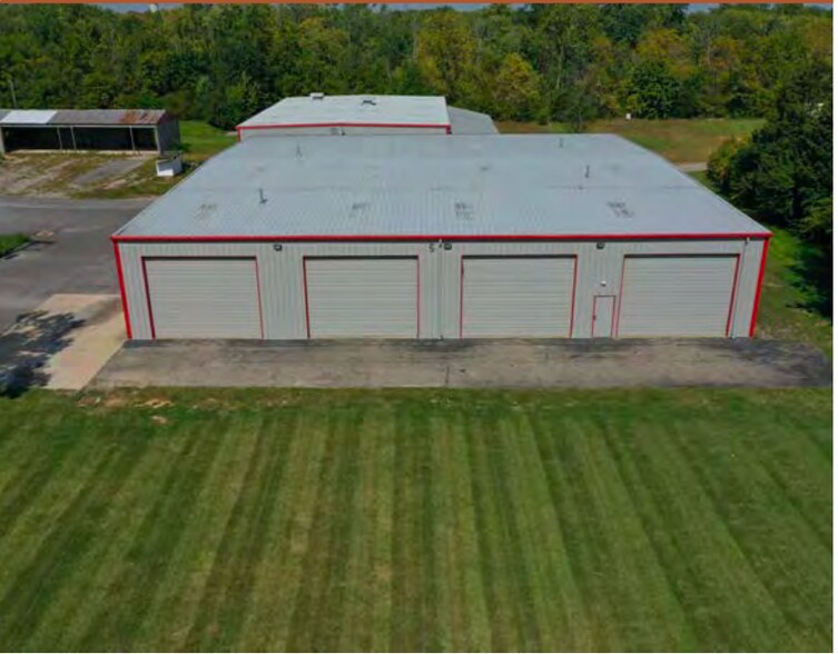 More Photos Of 1200 Lakeview Ave, Washington Court House Manufacturing For Lease