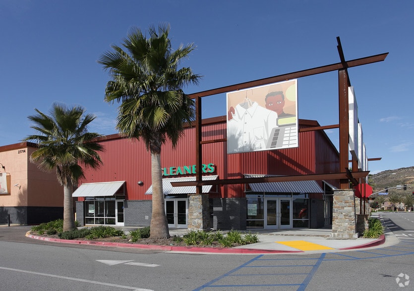 More Photos Of 27722 Clinton Keith Rd, Murrieta Freestanding For Sale