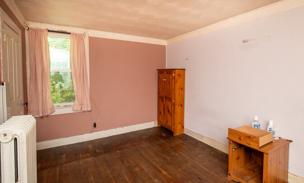 More Photos Of 13 S 6th St, New Bedford Office For Sale