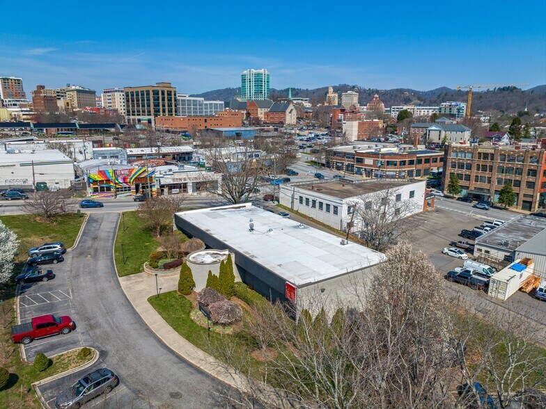 More Photos Of 86 Asheland Ave, Asheville Medical For Lease