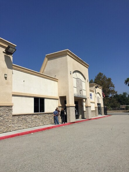 More Photos Of 960 W Mission Blvd, Pomona Office For Lease