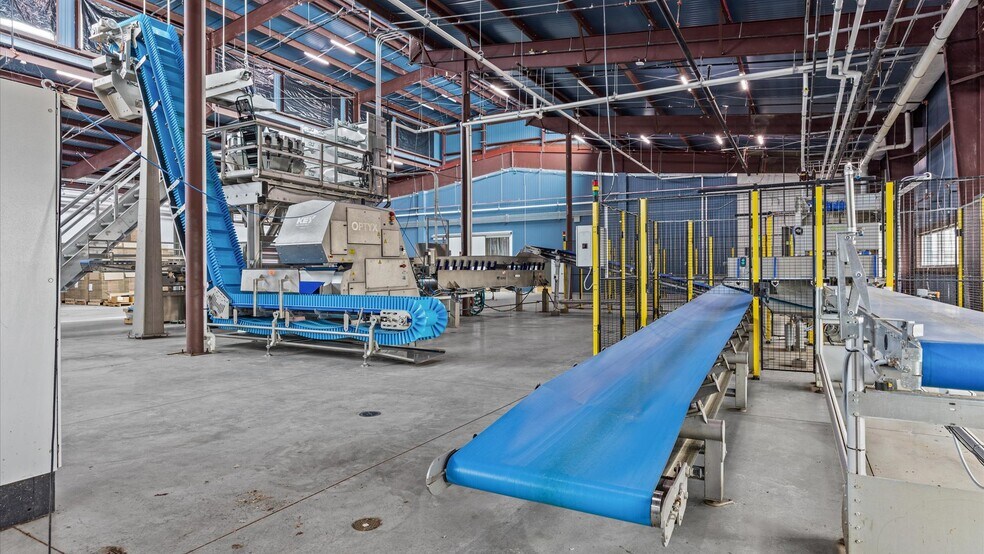 More Photos Of 584 County Road 331, Silt Distribution For Sale