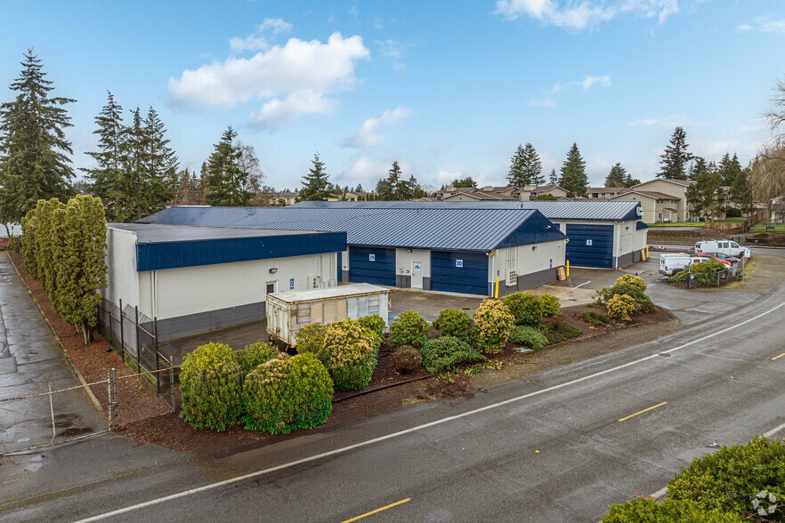 More Photos Of 2415 70th Ave W, University Place Self Storage For Lease