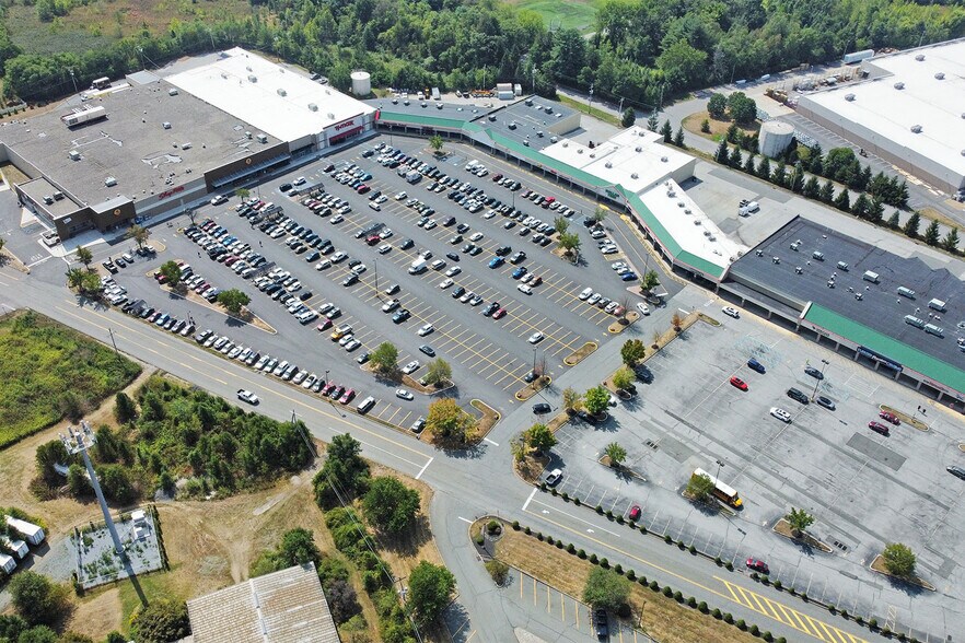 More Photos Of 111 Hulst Dr, Matamoras Unknown For Lease