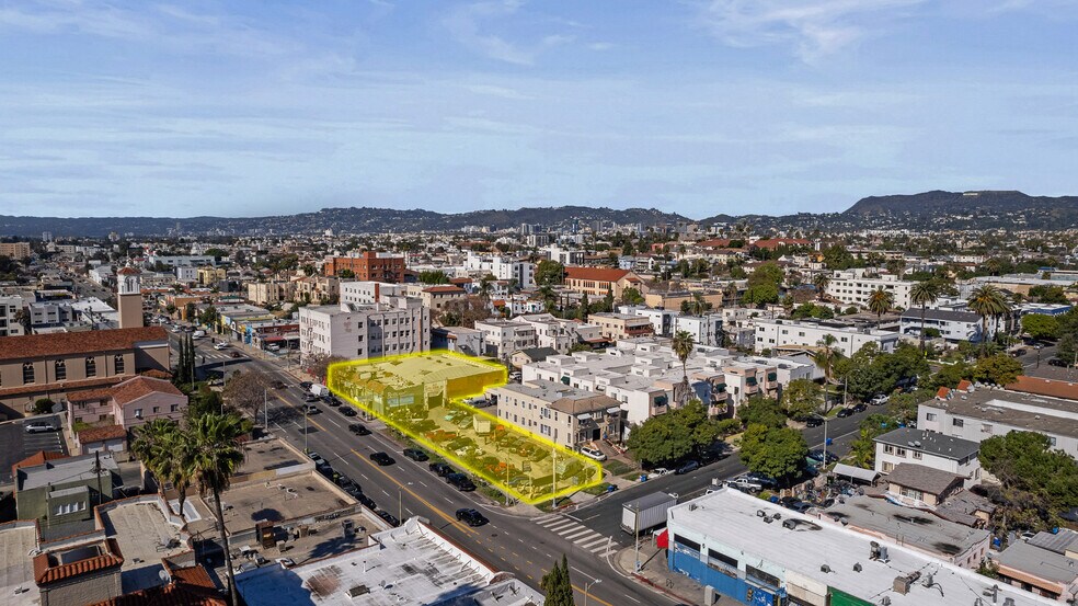 More Photos Of 4067-4075 1/2 Beverly Blvd, Los Angeles Storefront For Sale