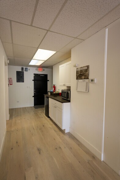 More Photos Of 703 Wilcox St, Castle Rock Unknown For Lease