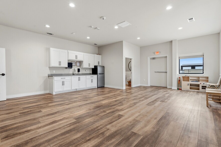 More Photos Of 5505 132nd st, Lubbock Industrial For Sale