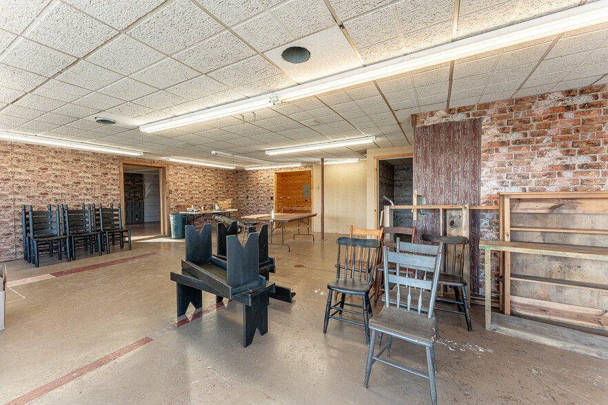 More Photos Of 1770 S Wabash St, Wabash Freestanding For Sale