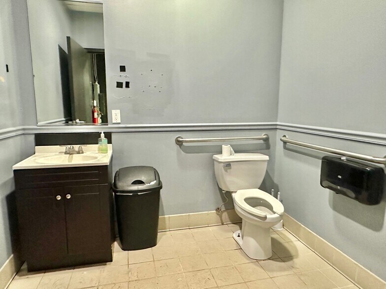 More Photos Of 5168-5198 E 81st Ave, Merrillville Unknown For Lease