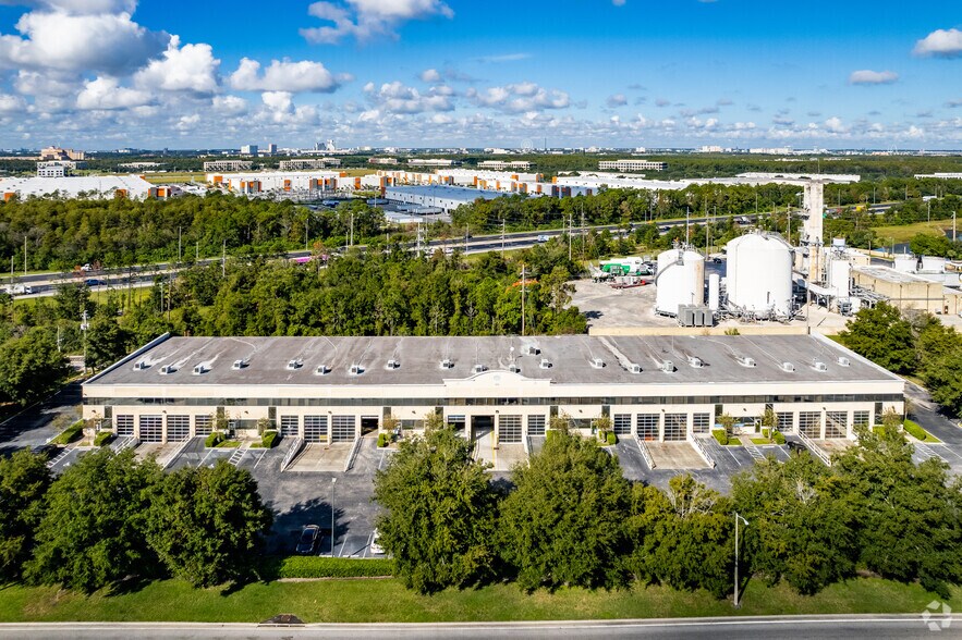 More Photos Of 8750 Exchange Dr, Orlando Warehouse For Lease