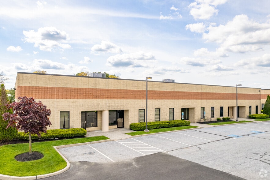 Primary Photo Of 415 Bloomfield Dr, West Berlin Distribution For Lease