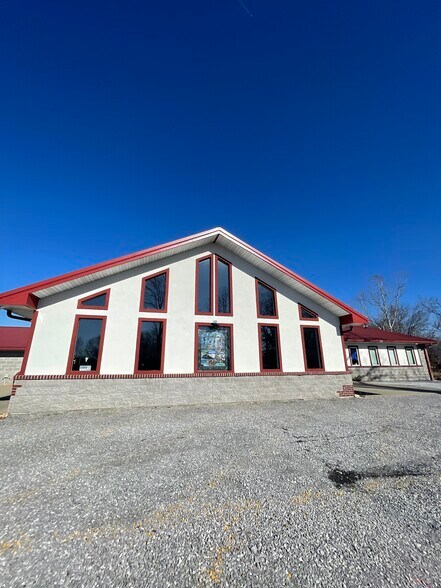 More Photos Of 2967 KY-93, Eddyville Flex For Sale