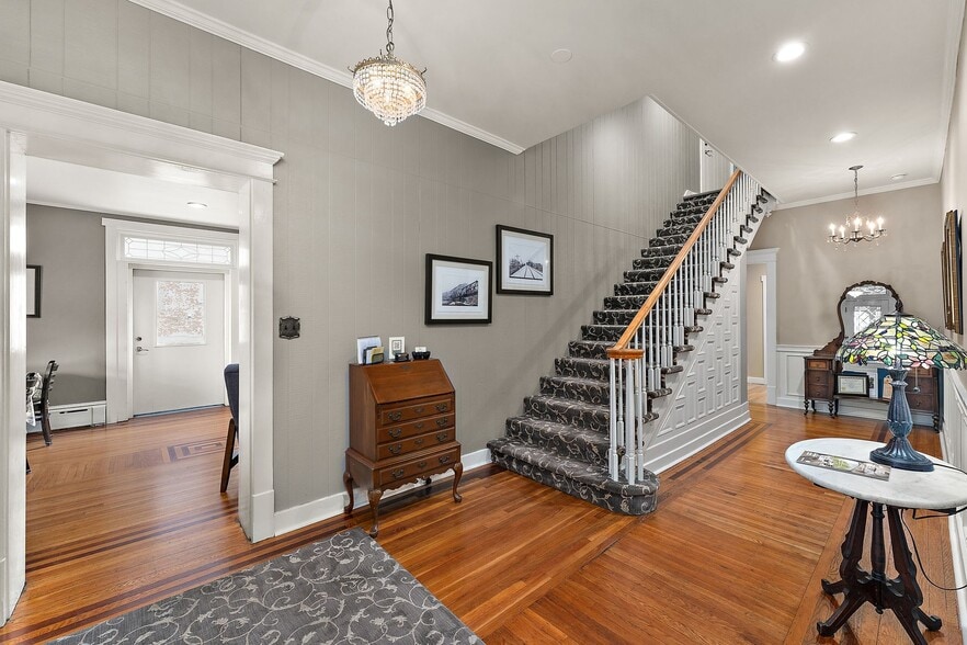 More Photos Of 106 Meyers Ave, Meyersdale Hospitality For Sale