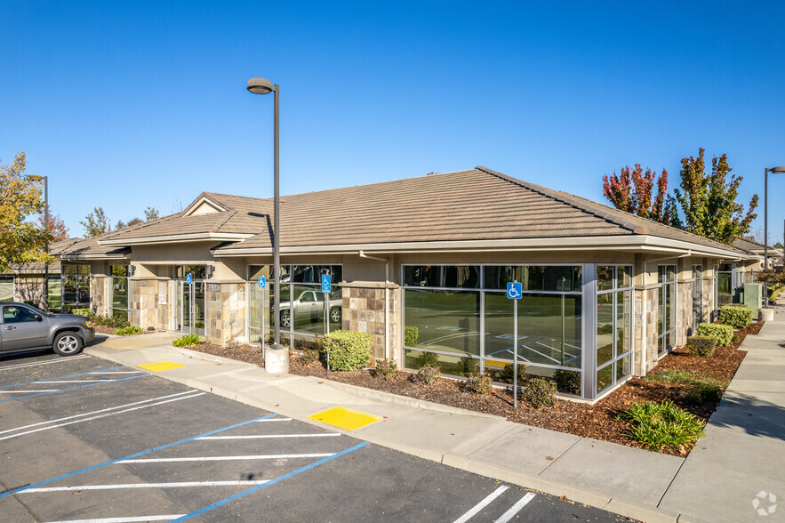 Primary Photo Of 1406 Blue Oaks Blvd, Roseville Medical For Lease