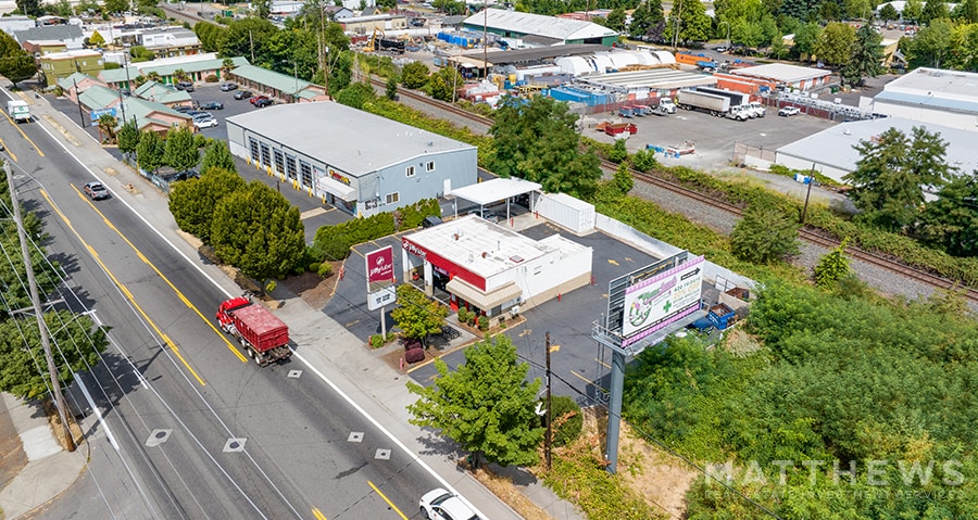 More Photos Of 11545 NE Sandy Blvd, Portland Auto Repair For Sale