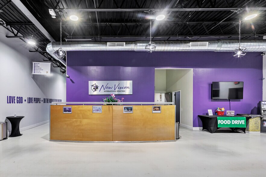 More Photos Of 35-69 Benham Ave, Bridgeport Flex For Lease