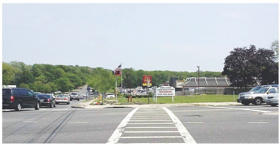 More Photos Of 1 Commack Rd, Commack Land For Lease