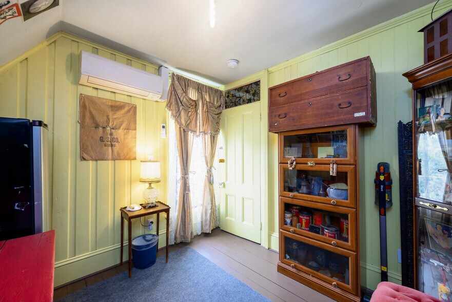 More Photos Of 236 SE Stephens St, Roseburg Hospitality For Sale