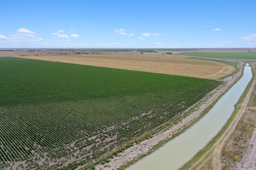 More Photos Of CR 5715, Natalia Land For Sale