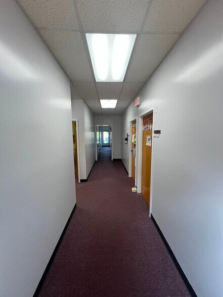 More Photos Of 320 E Lee Ave, Yadkinville Medical For Sale