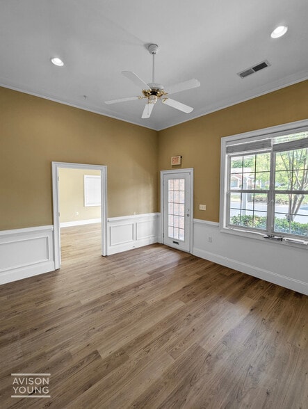 More Photos Of 318 Creekstone Rdg, Woodstock Medical For Lease