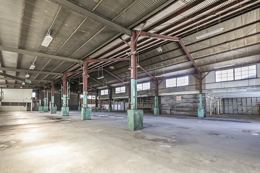 More Photos Of 1577 23rd st, Los Angeles Industrial For Sale