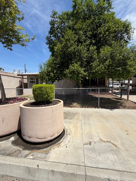 More Photos Of 257-261 E Main St, San Jacinto Storefront Retail Office For Sale