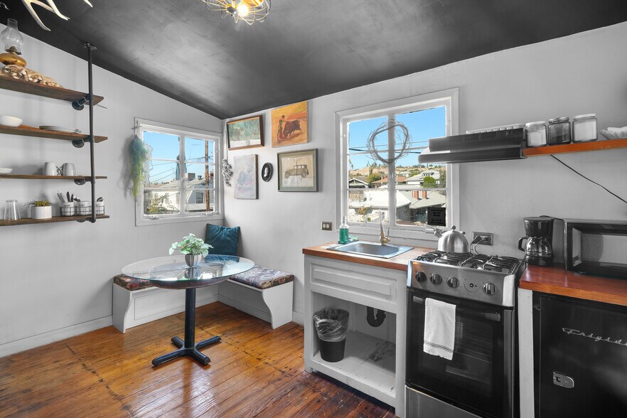 More Photos Of 1137 Arizona Ave, El Paso Apartments For Sale