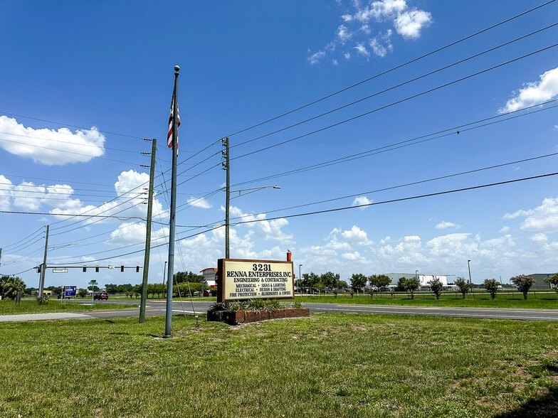 More Photos Of 3231 Drane Field Rd, Lakeland Industrial For Lease