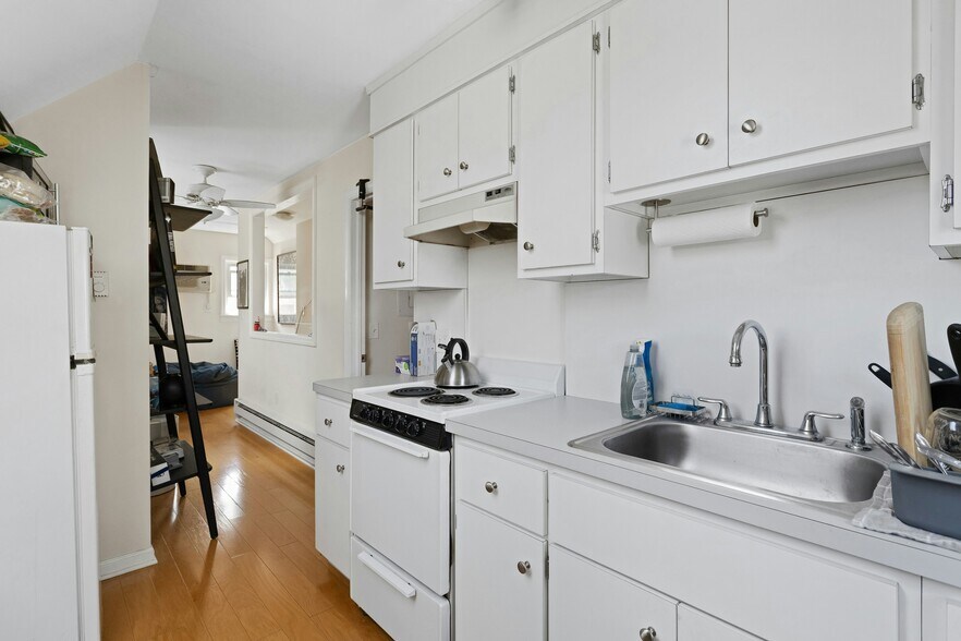More Photos Of 45 Pleasant St, Stamford Apartments For Sale