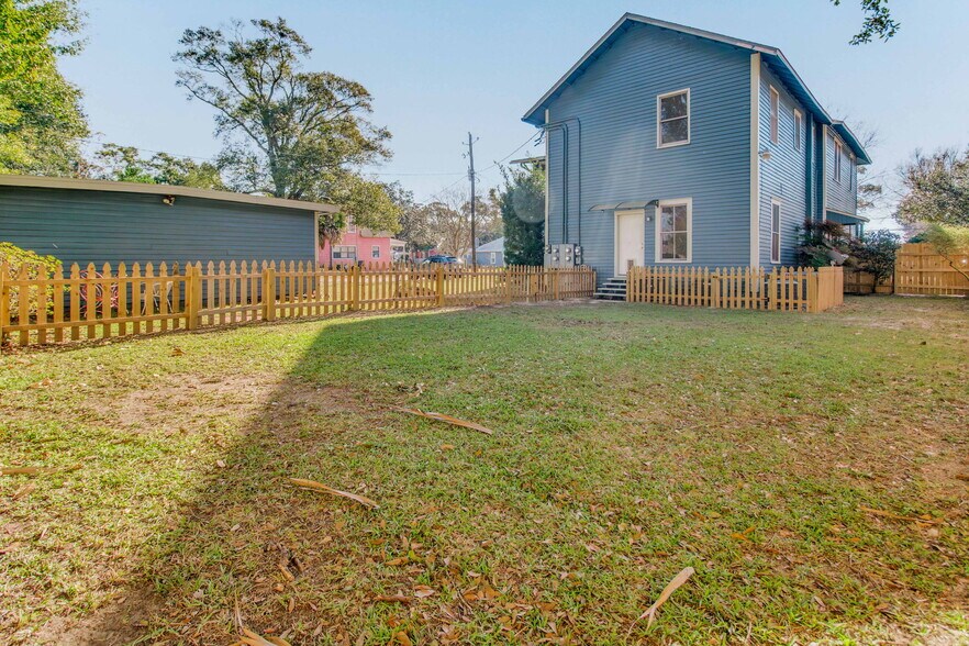 More Photos Of 1224 E Strong St, Pensacola Apartments For Sale