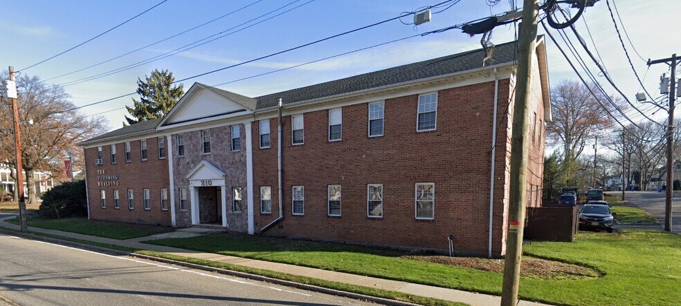 Primary Photo Of 210 Knickerbocker Rd, Cresskill Medical For Lease