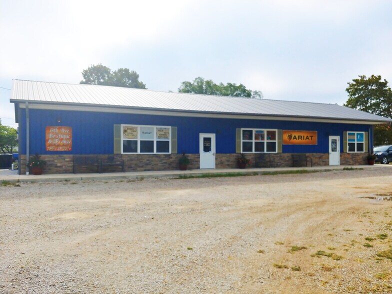 More Photos Of 427 W 6th Ave, Garnett Storefront Retail Office For Sale