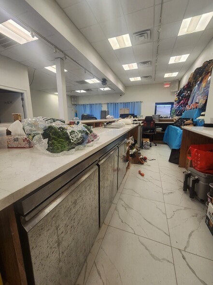 More Photos Of 377 Woodcleft Ave, Freeport Storefront Retail Residential For Sale