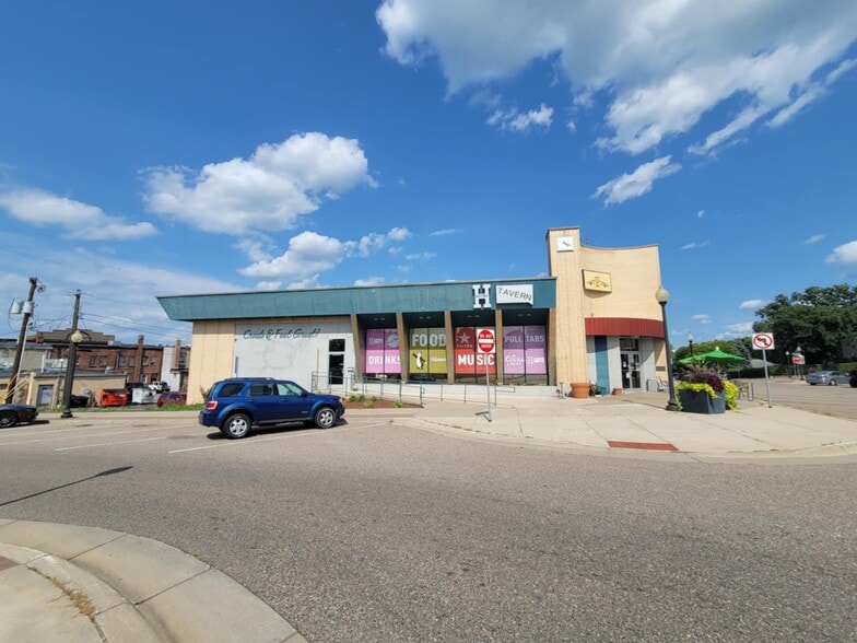 More Photos Of 111 E 3rd St, Hastings Office Residential For Sale