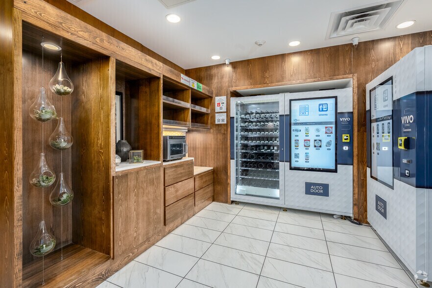 More Photos Of 11260 Point East Dr, Rancho Cordova Apartments For Sale