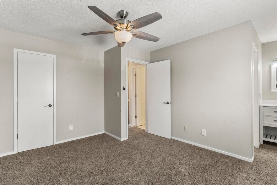 More Photos Of 2122 28th Ave, Greeley Apartments For Sale