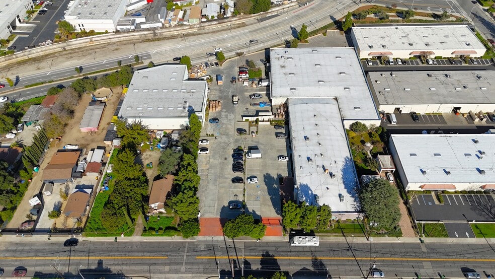 More Photos Of 13725-13731 Proctor Ave, City of Industry Warehouse For Lease