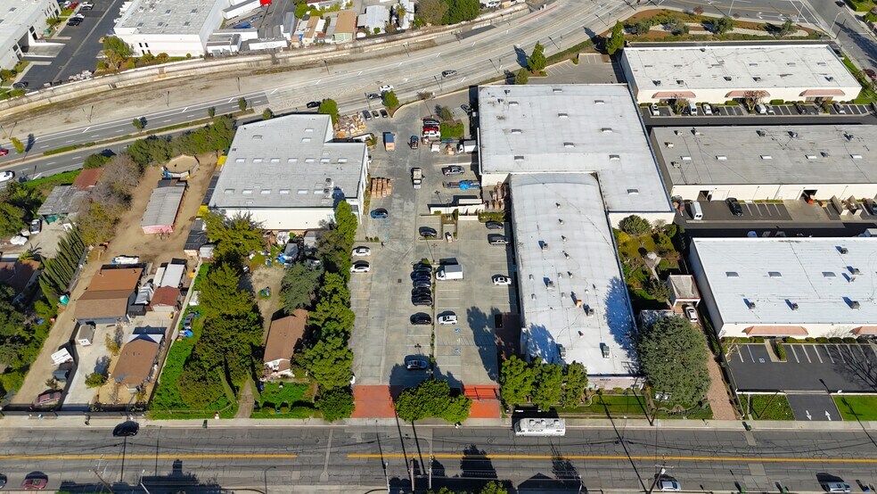 More Photos Of 13725-13731 Proctor Ave, City of Industry Warehouse For Lease