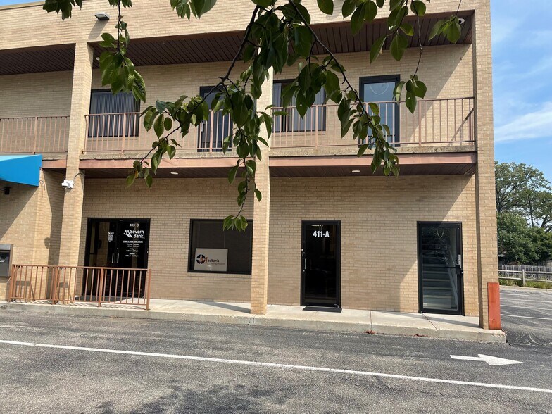 Primary Photo Of 411-413 Crain Hwy S, Glen Burnie Office For Lease