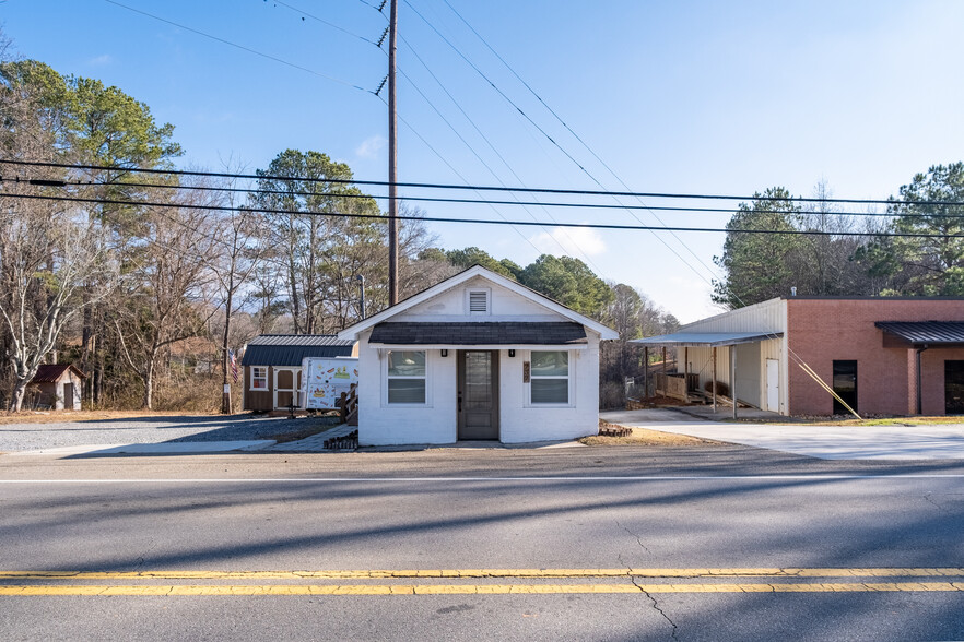 Primary Photo Of 737 S Main St, Jasper Freestanding For Sale