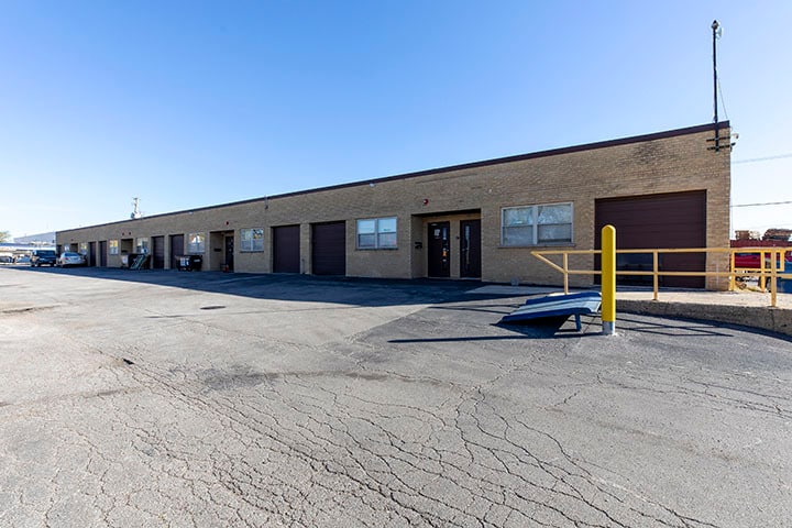 More Photos Of 770 Larsen Ln, Bensenville Unknown For Lease