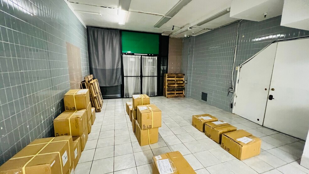 More Photos Of 324 7th St, Oakland General Retail For Sale