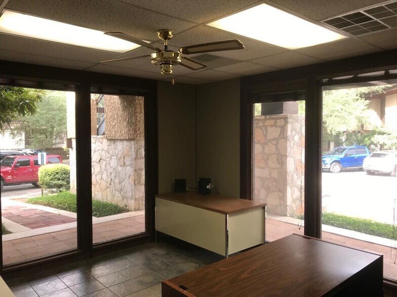More Photos Of 7272 Wurzbach Rd, San Antonio Medical For Sale