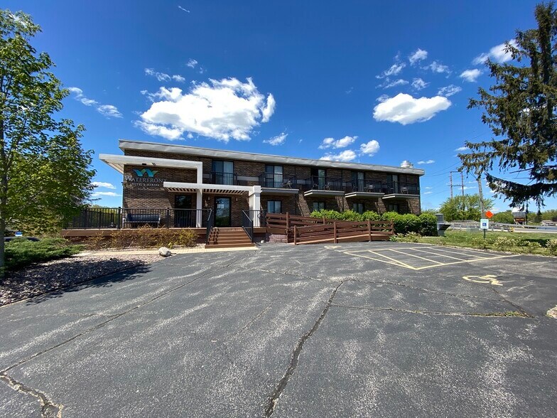 More Photos Of 3309 N Chapel Hill Road, Johnsburg Hotel For Sale