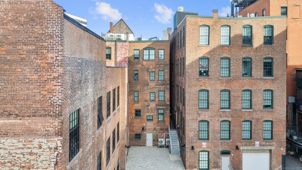 More Photos Of 111 Allyn St, Hartford Apartments For Lease